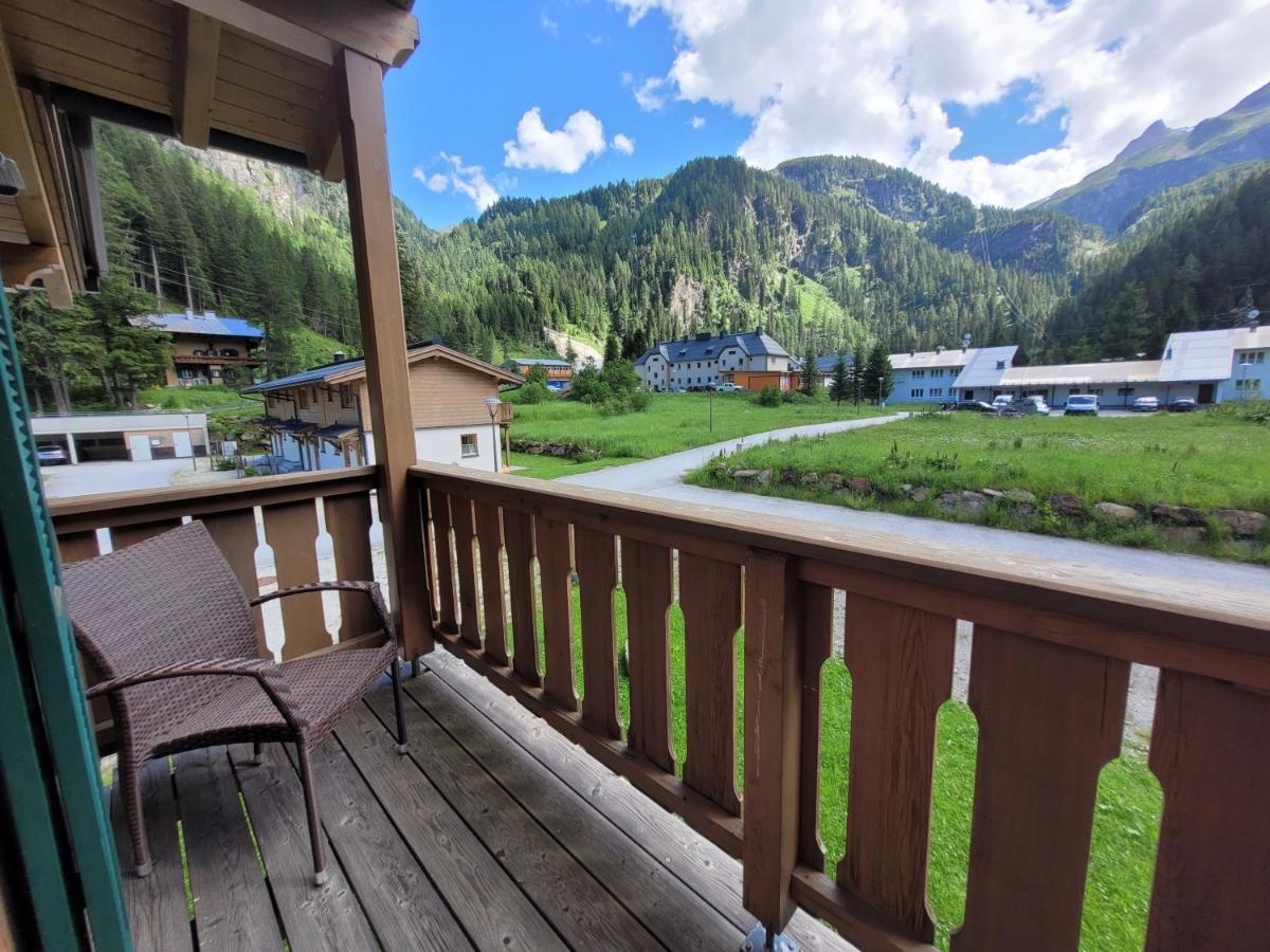 Tauerndorf Enzingerboden Ski In&Out - Steinbock Lodges Екстер'єр фото